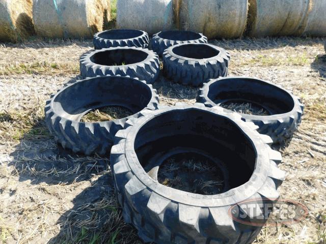 (7) rubber tire feeders